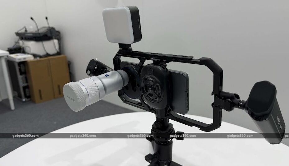 Vivo X300 Ultra Confirmed to Feature Samsung HP0 Periscope Telephoto Camera With Professional-Grade Stabilisation